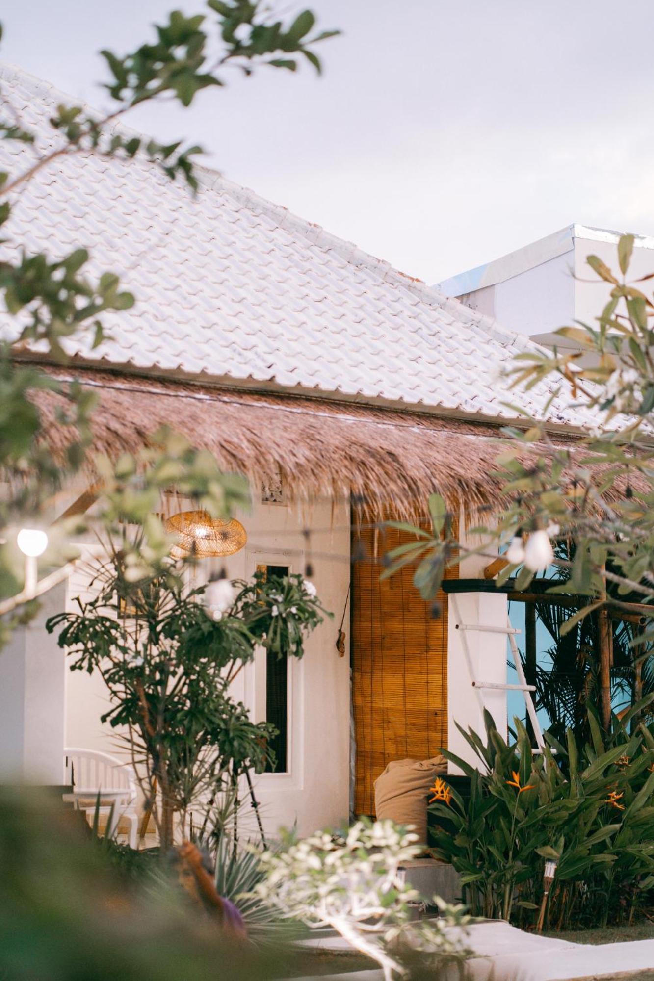 Sukacita Hill Hotel Uluwatu Exterior foto