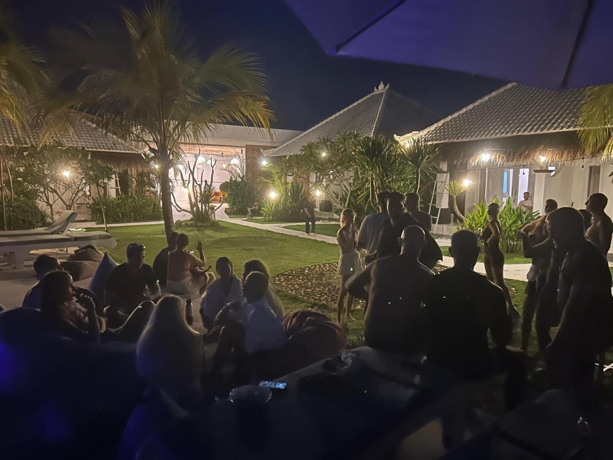 Sukacita Hill Hotel Uluwatu Exterior foto